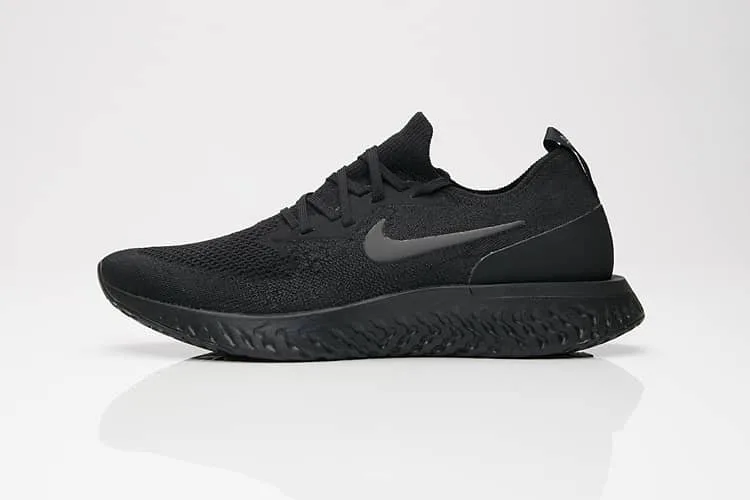 Nike epic react tripple black