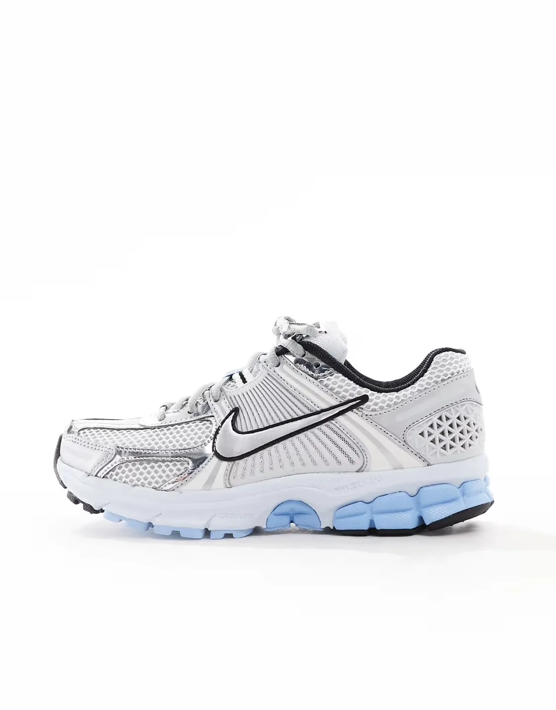 Nike White & Silver Zoom Vomero 5