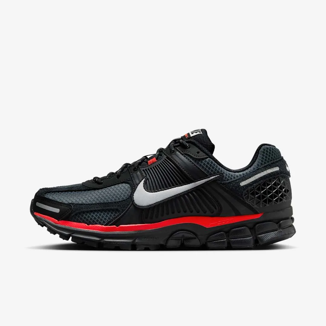 Nike Zoom Vomero 5 “Bred”