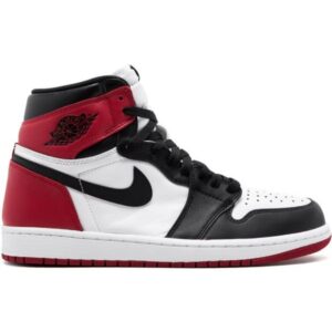 Jordan

Air Jordan 1 Retro High OG black toe