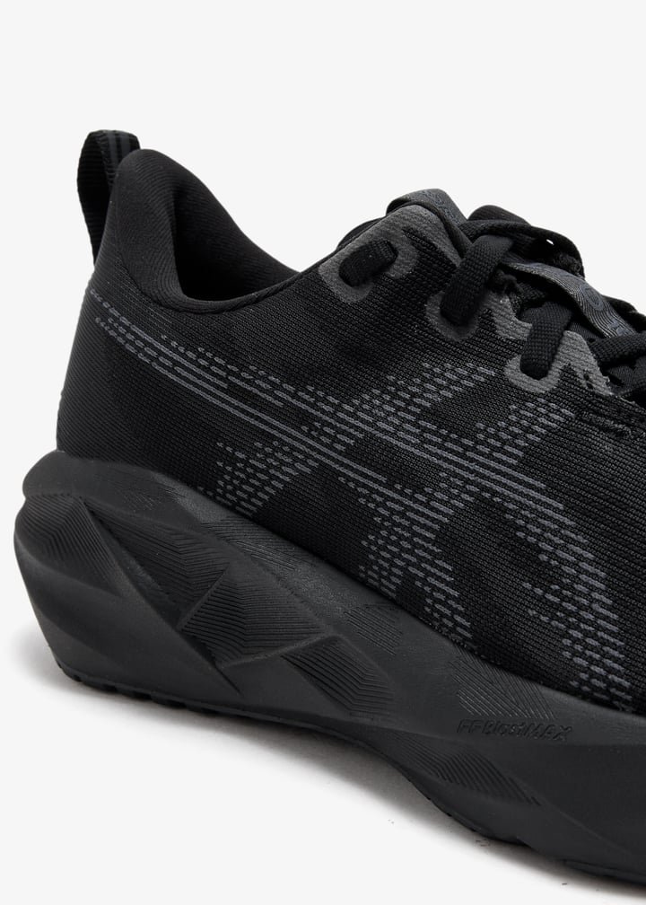 ASICS-Novablast 5 2E Wide 'Black Carrier Grey' - Image 3