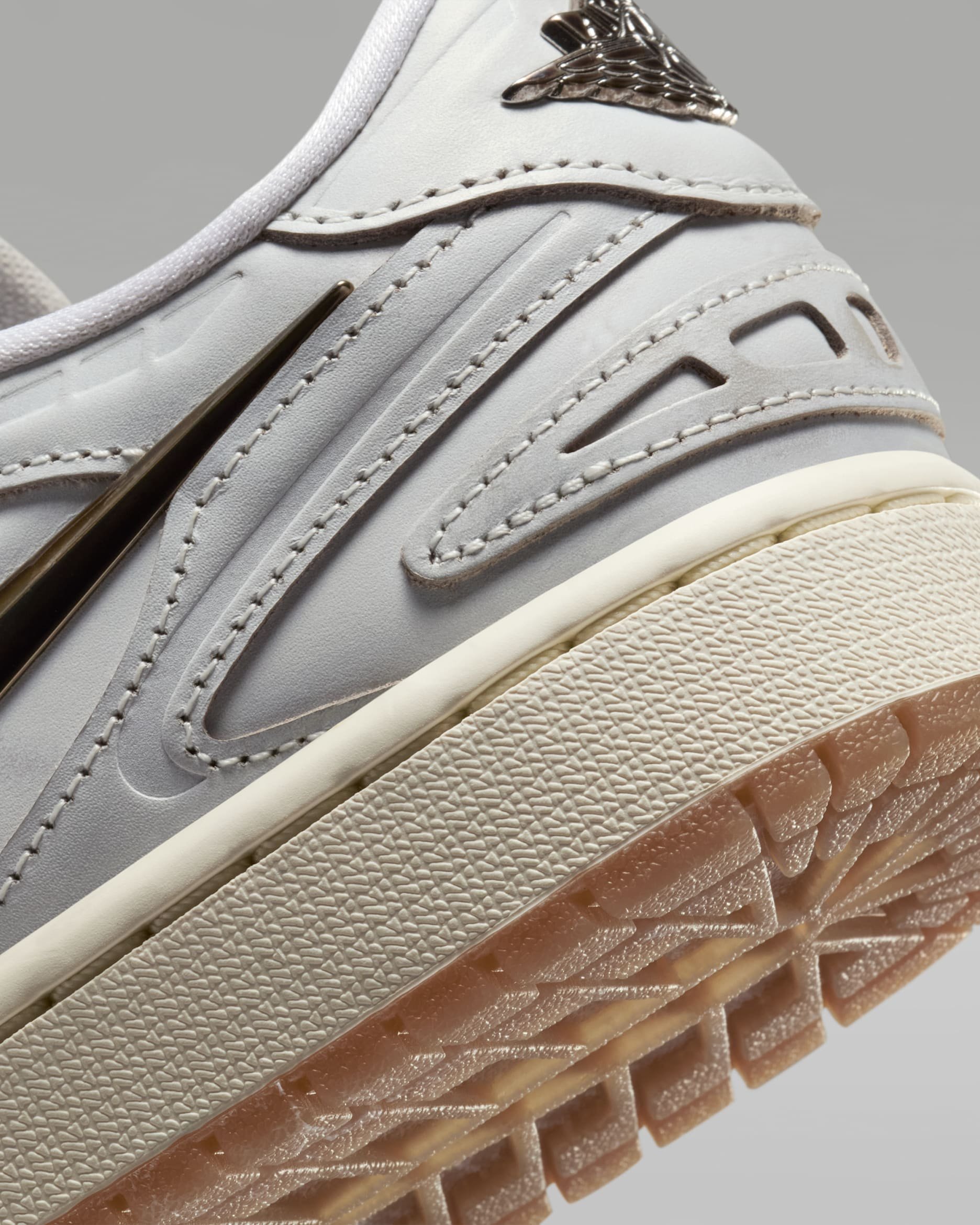 Air Jordan 1 Low Method of Make - Image 11