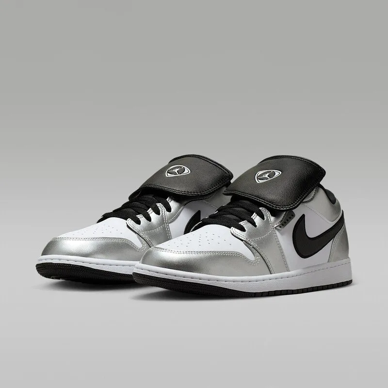 Air Jordan 1 Low SEMens shoesColour Shown: White/White/Metallic Silver/Black