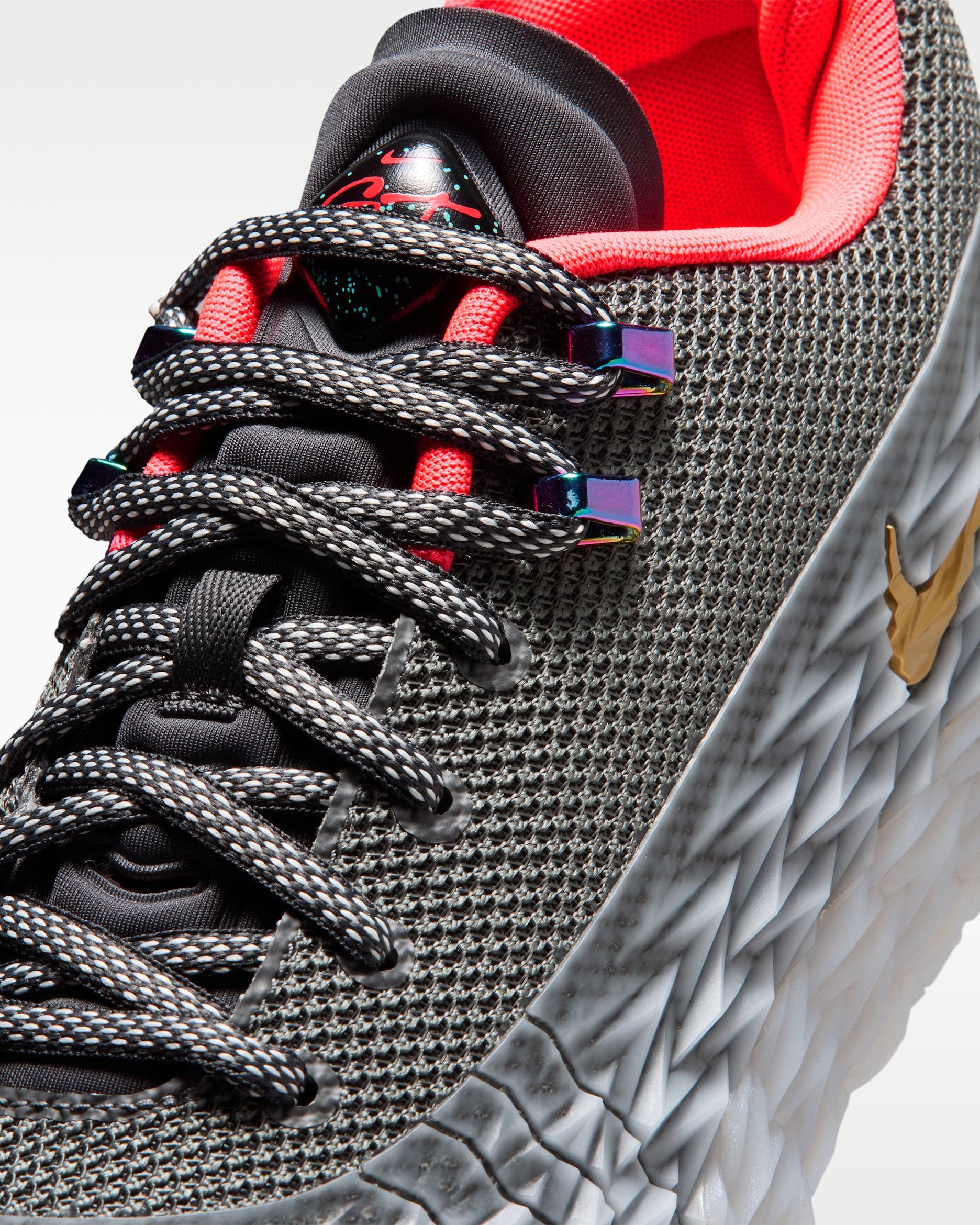 Nike S.T. Charge EP Basketball Shoes Iron Grey/Photon Dust/Hyper Pink/Metallic Gold - Image 5