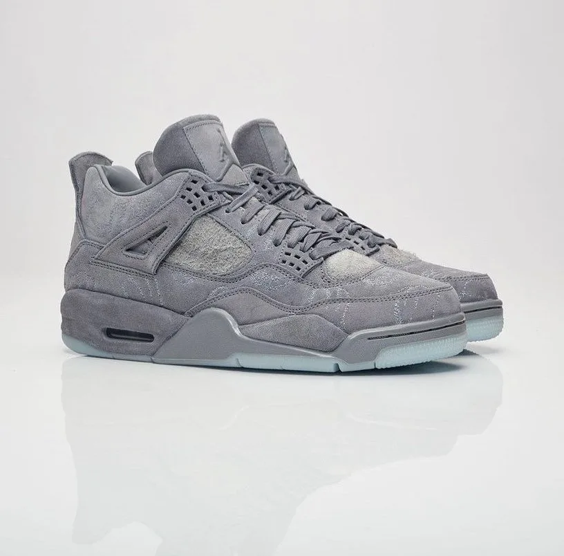 Air Jordan 4 Retro Cool Grey x KAWS