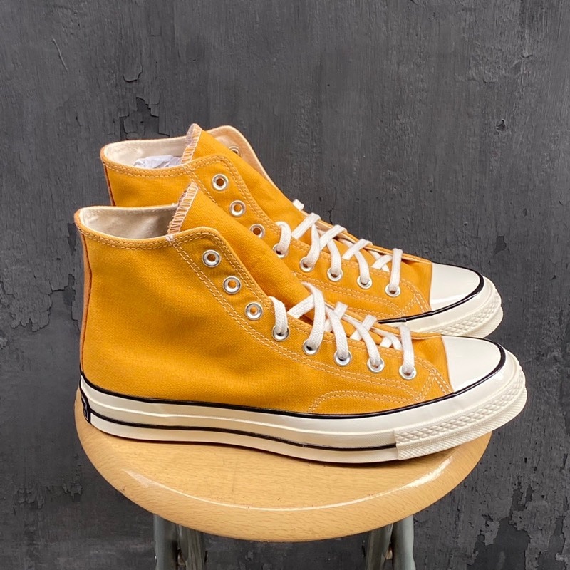 Converse Chuck 70 Mustard – Classic Unisex Canvas Sneakers