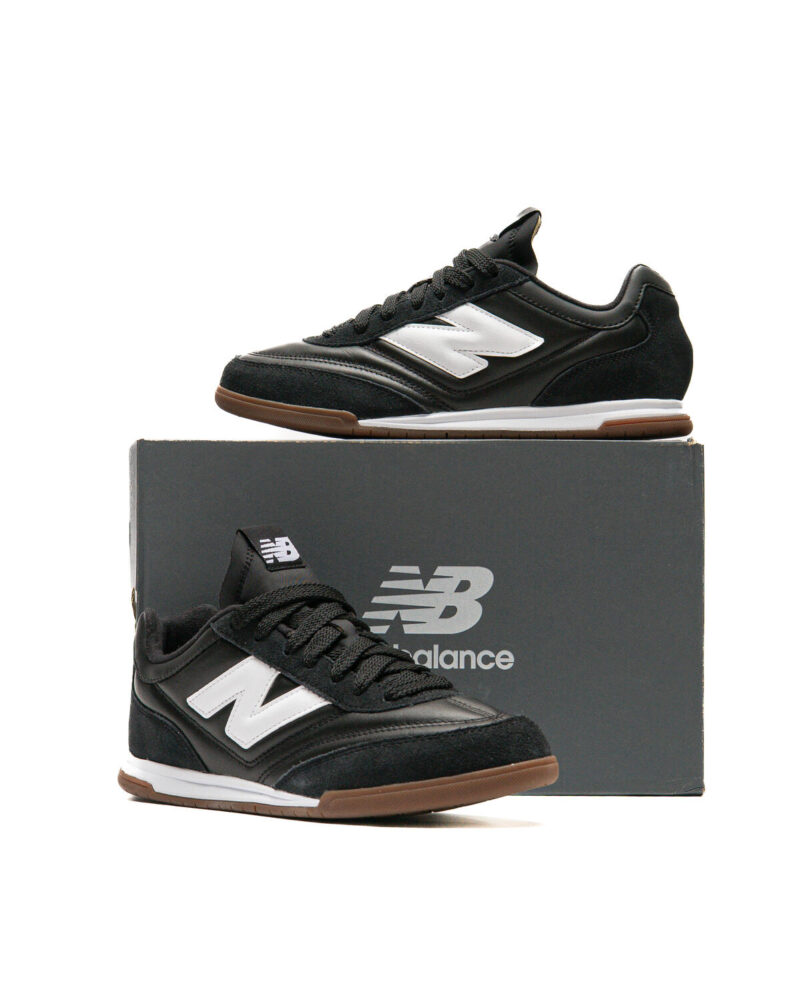 New Balance RC42 – Black / White